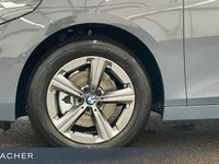 Gebraucht BMW 220 Active Tourer 156 PS (114 kW) 2025 Grau Van / Kleinbus