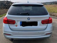 gebraucht BMW 318 Kombid*WENIG KM*Automatik*SHZ*NAVI*BEHÖRDENFAHRZEUG*