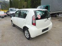 Gebraucht Daihatsu Sirion 91 PS (66 kW) 2010 Weiß Kleinwagen
