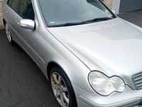 Gebraucht Mercedes C240 Elegance 170 PS (125 kW) 2005 Silber Limousine