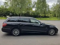 Gebraucht Mercedes E250 Avantgarde 204 PS (150 kW) 2011 Schwarz Kombi