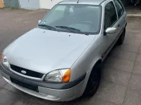 Gebraucht Ford Fiesta 60 PS (44 kW) 2002 Silber Kleinwagen