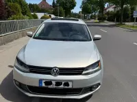 Gebraucht VW Jetta 140 PS (102 kW) 2011 Beige Limousine