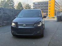 Gebraucht VW Touran Match 140 PS (102 kW) 2012 Schwarz Van / Kleinbus