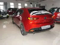 Gebraucht Mazda 3 Exclusive-Line 150 PS (110 kW) 2024 Rot Limousine