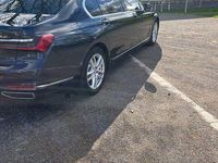 Gebraucht BMW 745e 394 PS (289 kW) 2019 Blau Limousine