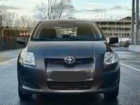 Gebraucht Toyota Auris 101 PS (74 kW) 2010 Grau Kleinwagen