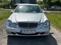 Gebraucht Mercedes E240 177 PS (130 kW) 2002 Silber Limousine