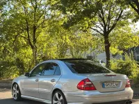 Gebraucht Mercedes E500 306 PS (225 kW) 2002 Silber Limousine