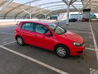 Gebraucht VW Golf VII 85 PS (62 kW) 2012 Rot Limousine