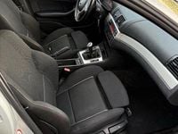 Gebraucht BMW 330 231 PS (169 kW) 2003 Silber Limousine