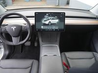 Gebraucht Tesla Model Y Long Range AWD 378 kW (514 PS) 2022 Weiß SUV