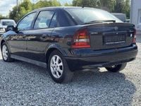 Gebraucht Opel Astra 103 PS (75 kW) 2004 Schwarz Limousine