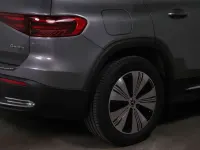 Gebraucht Mercedes EQB300 Progressive 167 kW (228 PS) 2025 Metalliclack mountaingrau SUV
