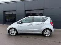 Używany Mercedes A180 Elegance 116 KM (85 kW) 2012 Srebrny Sedan/Limuzyna