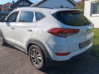 Gebraucht Hyundai Tucson 159 PS (116 kW) 2017 Weiß SUV