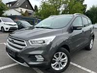 Gebraucht Ford Kuga Titanium 150 PS (110 kW) 2018 Grau SUV