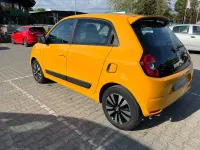 Używany Renault Twingo Intens 65 KM (47 kW) 2022 Pomarańczowy Hatchback