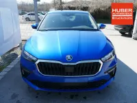 Neu Skoda Scala Selection 150 PS (110 kW) 2026 Raceblau metallic Kleinwagen