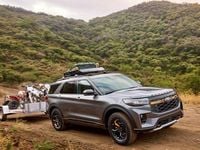 Neu Ford Explorer Tremor 400 PS (294 kW) 2025 Schwarz SUV