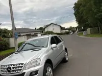 Gebraucht Mercedes ML320 224 PS (164 kW) 2009 Silber SUV