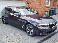 Gebraucht BMW 520 190 PS (139 kW) 2022 Schwarz Kombi