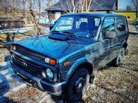 Gebraucht Lada niva 83 PS (61 kW) 2015 Schwarz SUV