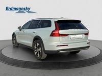 Gebraucht Volvo V60 CC Plus 197 PS (144 kW) 2023 Grau Kombi
