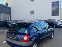 Gebraucht Renault Clio II Basis 58 PS (42 kW) 1999 Blau Limousine