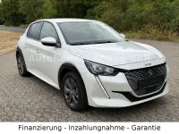 Gebraucht Peugeot e-208 Allure 100 kW (136 PS) 2020 Weiß Kleinwagen