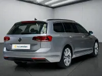 Gebraucht VW Passat 150 PS (110 kW) 2023 Silber Kombi