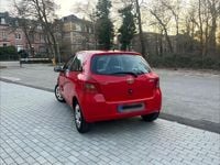 Gebraucht Toyota Yaris 69 PS (50 kW) 2007 Rot Kleinwagen