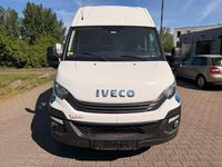 Occasion Iveco Daily 179 ch (131 kW) 2016 Blanc Berline