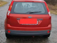 Gebraucht Ford Fiesta 75 PS (55 kW) 2009 Rot Kleinwagen