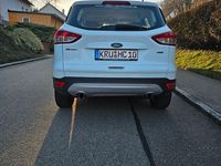 Gebraucht Ford Kuga Business Edition 120 PS (88 kW) 2016 Weiß SUV
