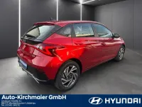Neu Hyundai i20 Blackline 90 PS (66 kW) 2026 Rot Kleinwagen