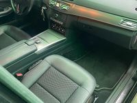Gebraucht Mercedes E250 Avantgarde 211 PS (155 kW) 2015 Schwarz Kombi