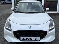 Neu Suzuki Swift Club 83 PS (61 kW) 2025 Pure white pearl metallic Kleinwagen