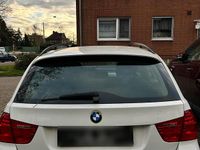 Gebraucht BMW 318 143 PS (105 kW) 2010 Weiß Kombi