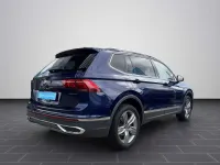 Gebraucht VW Tiguan Allspace Elegance 190 PS (139 kW) 2022 Atlantic blue metallic (metallic) SUV