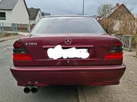 Gebraucht Mercedes C180 122 PS (89 kW) 1998 Rot Limousine