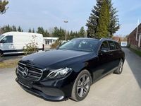 Gebraucht Mercedes E220 194 PS (142 kW) 2019 Schwarz Limousine