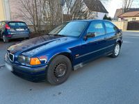 Gebraucht BMW 318 Basis 1996 Blau Kombi