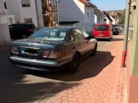 Second-hand Mercedes E200 163 CP (119 kW) 2004 Albastru Berlinǎ