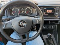Gebraucht VW Polo Trendline 80 PS (58 kW) 2018 Grau Kleinwagen