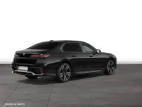 Gebraucht BMW 740 299 PS (219 kW) 2025 Schwarz Limousine