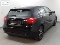 Gebraucht Mercedes A180 Style 122 PS (89 kW) 2016 Schwarz Kleinwagen