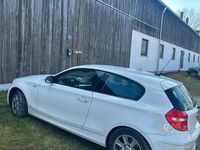 Gebraucht BMW 118 143 PS (105 kW) 2012 Weiß Kleinwagen