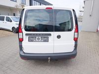 Second-hand VW Caddy 102 CP (75 kW) 2021 Alb Monovolum