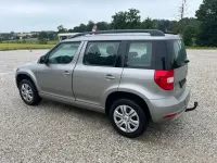 Gebraucht Skoda Yeti Active 110 PS (80 kW) 2016 Beige SUV